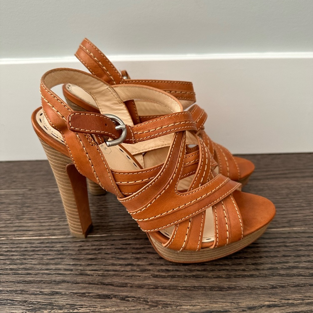 Leather Coach sandals 37.5